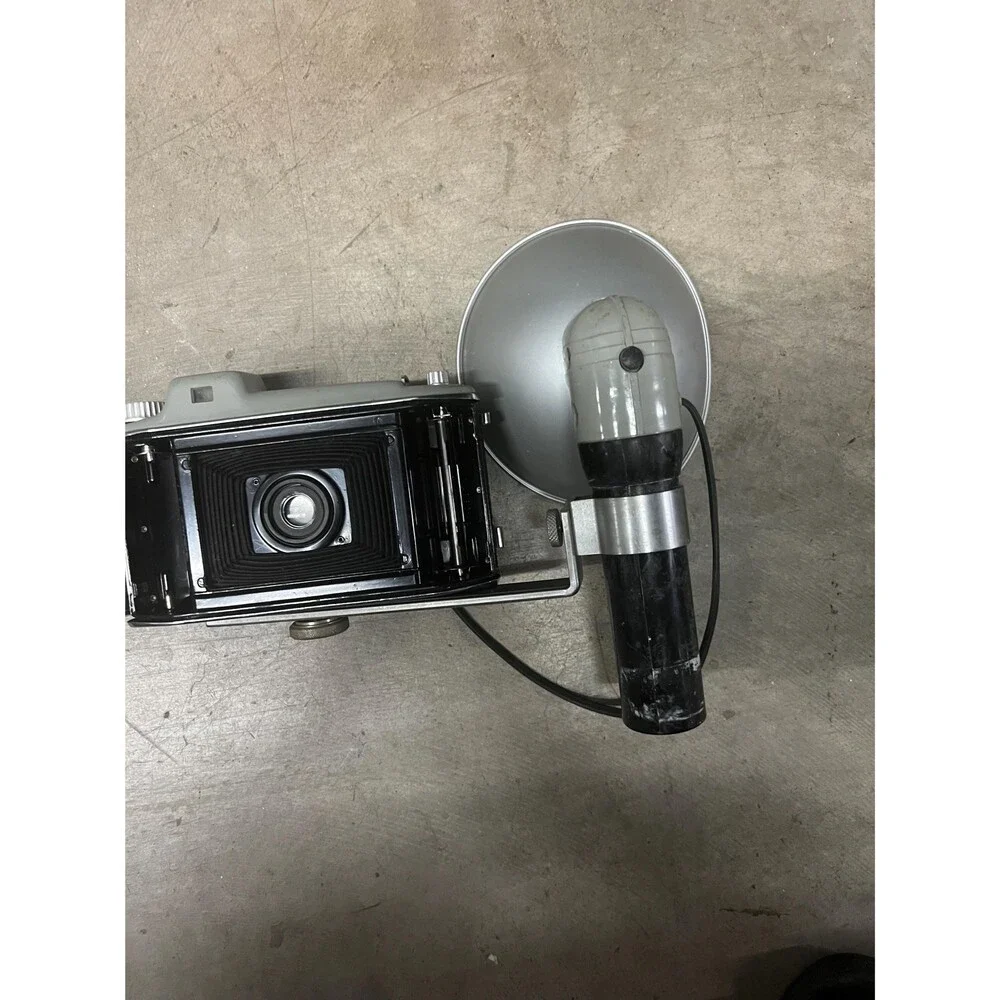 Kodak Tourist II Camera Anaston lens Diomatic shutter B-C Flasholder untested
